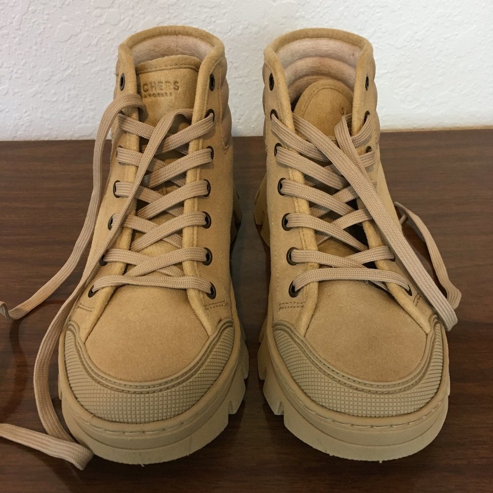 Skechers Women's Athletic Shoes - tan, size 7.5
